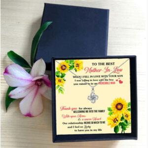 Beautiful Four Leaf Clover Diamond Design Gift Box Pendant Necklace for Mother-in-law