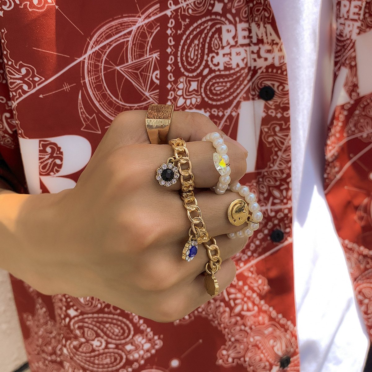 https://shineoss.oss-cn-hongkong.aliyuncs.com/wang/2022/11/09/d3306d8f-a381-4751-958c-2a8404396a0e.jpg