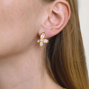 White Flower Zircon Stud Earrings